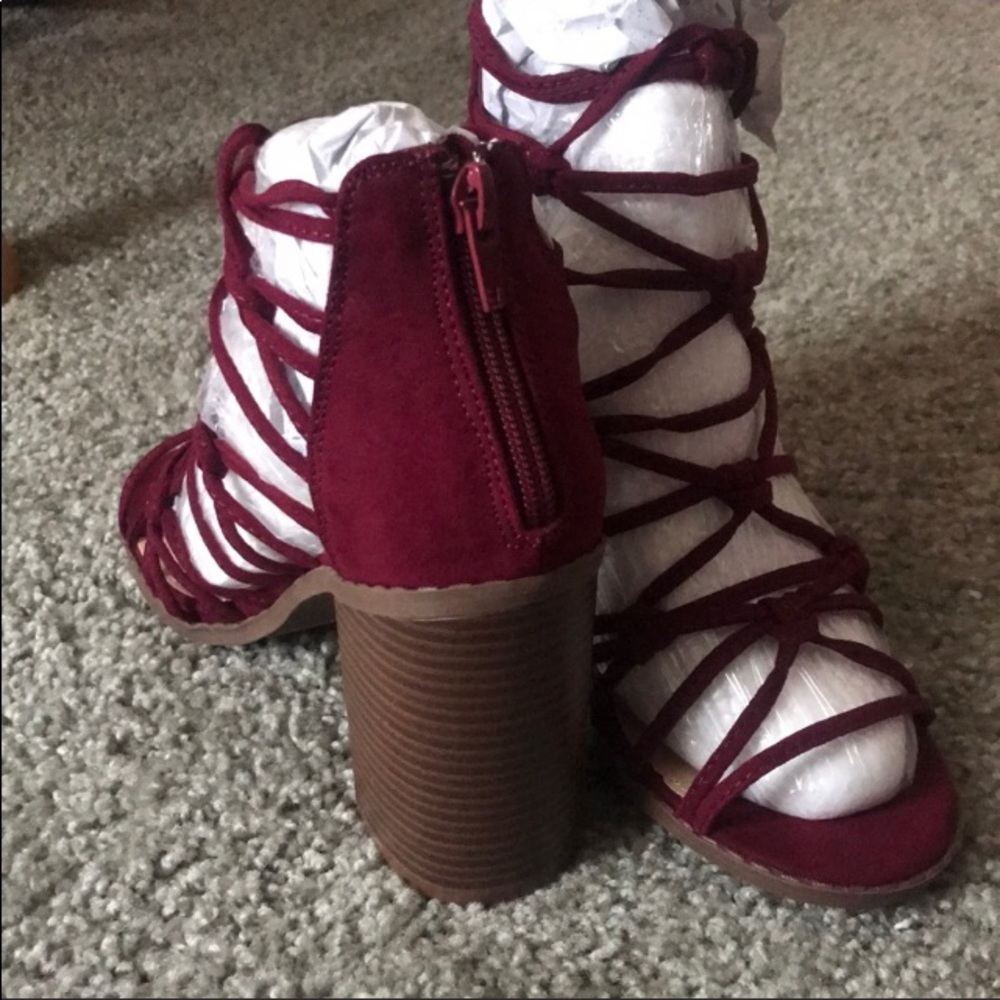 New red shoes size 5.5